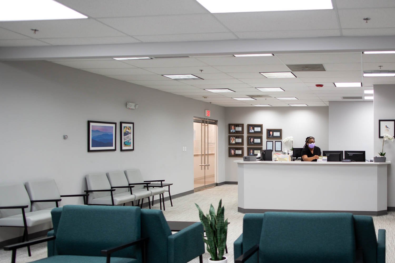 Nashville-TN-Waiting-Room-with-person