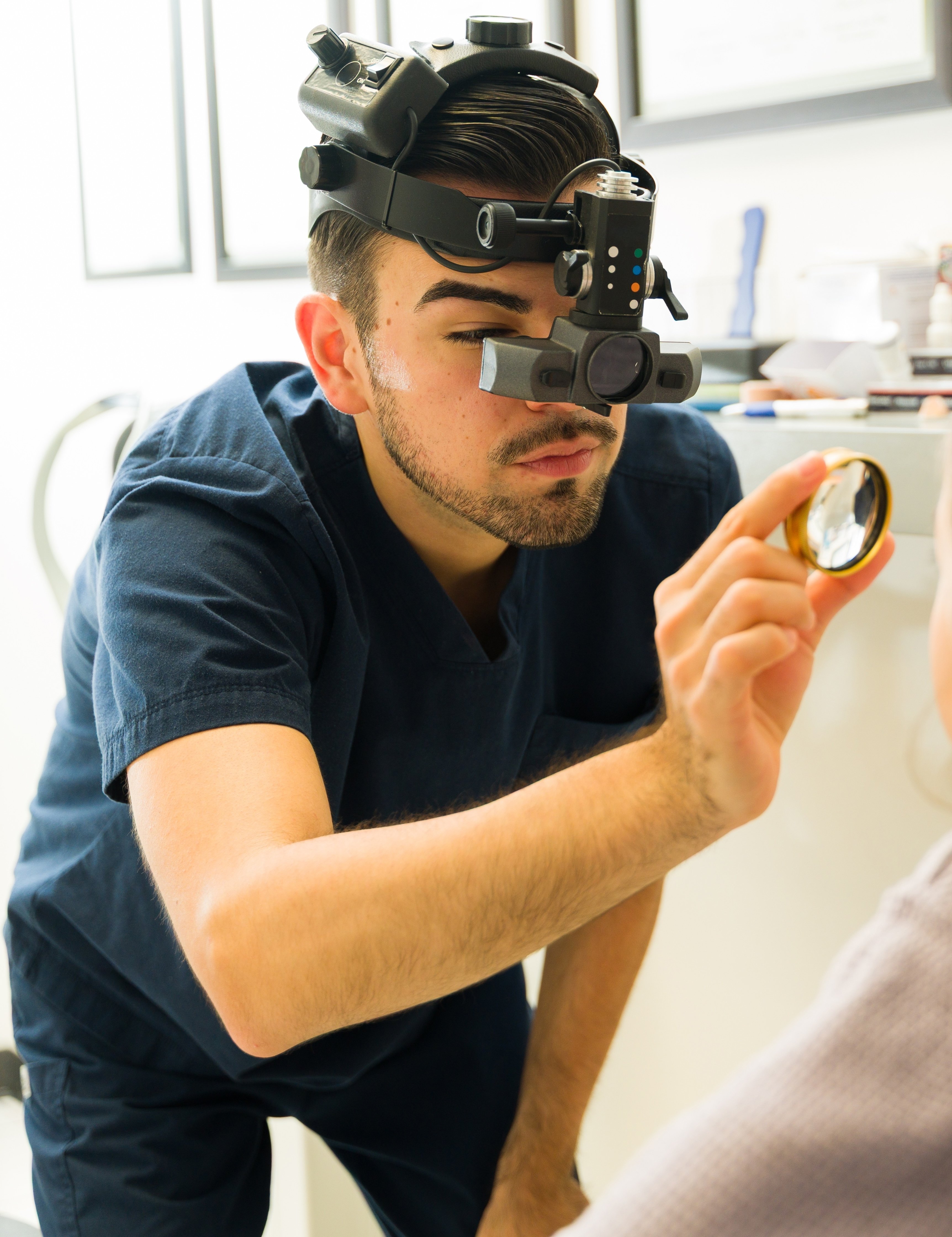 Retina specialist consultation at SouthEast Eye Specialists and VisionAmerica in Tennessee and Alabama